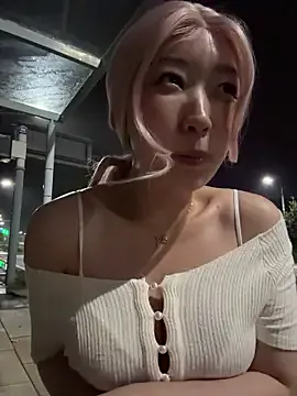 Offline winter11 on StripChat