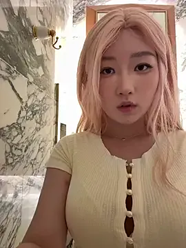 Offline winter11 on StripChat