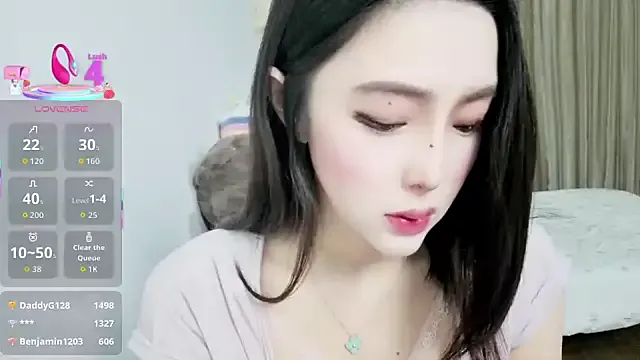 Freechat XIAOJIEBB-2025 on StripChat