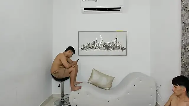 StripChat YouBratty2 is Freechat YouBratty2 — Double blowjob + 5 spanks