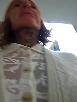 Offline YourMommyBlair on StripChat