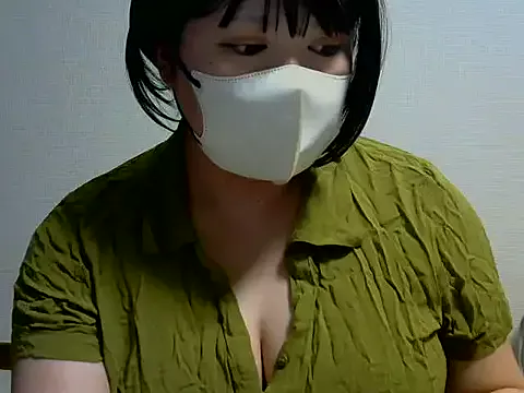 Offline yuririn-594 on StripChat