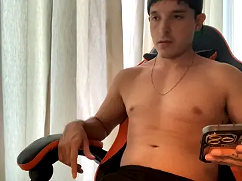 Offline zeth_666 on StripChat