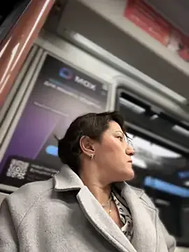 Offline ZhenjaPoledance on StripChat