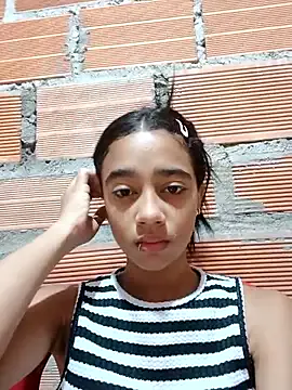 Offline Zoe_Sweett18 on StripChat